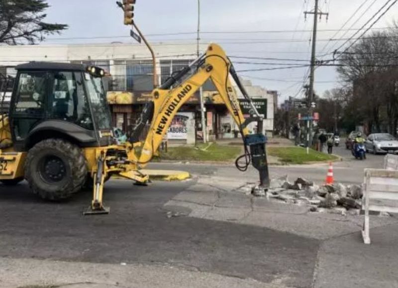 Comenzó la repavimentación de Tejedor y Estrada y habrá cortes de tránsito durante 10 días