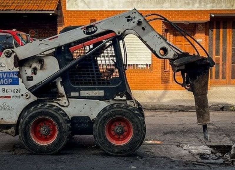 VIDEO | El Municipio avanza con obras de recuperación vial en toda la ciudad