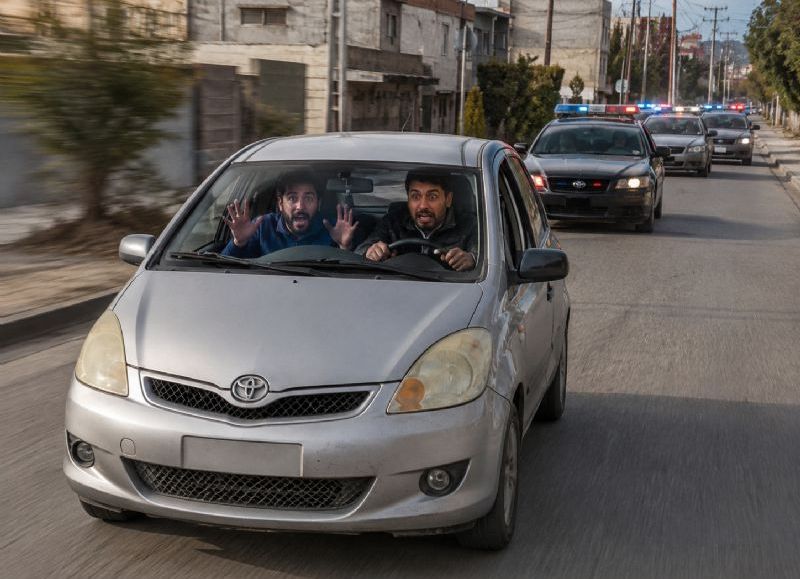 VIDEO | De Rápido y Furioso a la cárcel: cayó un prófugo que circulaba en un auto robado tras una persecución policial